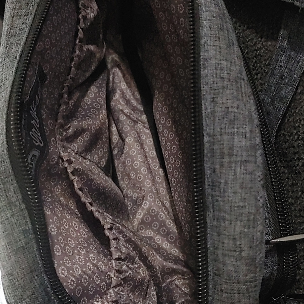LUG Carousel Dark Gray Crossbody Bag 9.5" L × 5.5" H × 2" W Multiple pockets - Picture 5 of 8